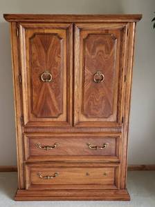 Vintage Broyhill Tallboy Dresser