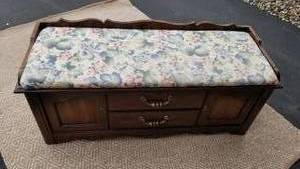 Lane Cedar Chest Bench