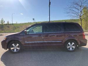 2009 Dodge Grand Caravan SXT - 1 OWNER