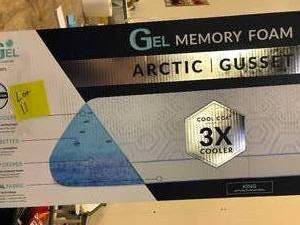 lot 11 image: SensorGel Arctic Gusset Gel-Infused Memory Foam Pillow (1) with Cool Coat Technology - King, 70082, NEW