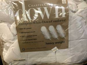 lot 62 image: Charter Club European White Down Heavyweight 400 Thread Count, FullQueen Comforter, NEW