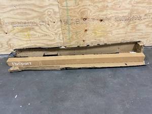 lot 29 image: Gymnast Balance Beam