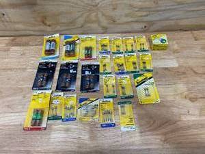 lot 82 image: Lot of Various Fuses
