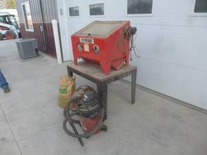 lot 3 image: Speedway Sand Blaster