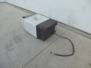 lot 44 image: Cerlikon Pump