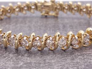 lot 7 image: 5.00 Carat Diamond Estate Tennis Bracelet in 17.54 grams of 14k Yellow Gold $7,500 Retail VIDEO