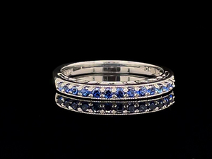 lot 103 image: Blueberry Blue Sapphire Ring Band