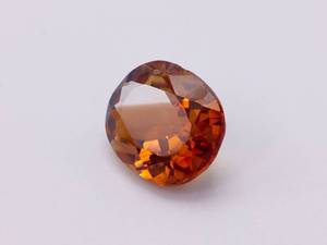 lot 60C image: 4.51 Carat Natural Root Beer Topaz