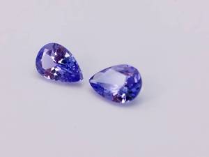 lot 70A image: .67 Carat Natural Tanzanite Pair of Gemstones