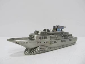 lot 33 image: Awesome Vintage 1950s-60s Heavy Steel Ship Table Lighter