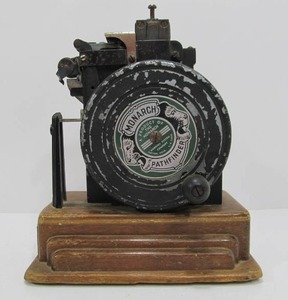 lot 105 image: Vintage 1930s Era MONARCH Pathfinder Ticket Printing Machine