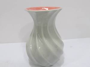 lot 123 image: Vintage RED WING USA Art Pottery Swirl Vase Light Grey & Pink