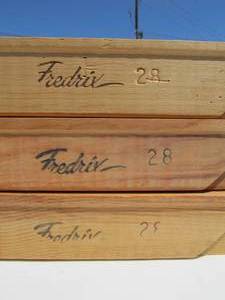 lot 348 image: Sets of Unused Fredrix ArtistPaintingCanvas Stretchers 