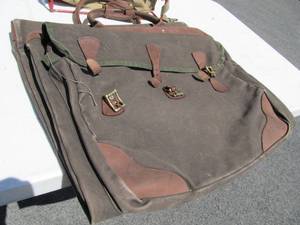 lot 337 image: Vintage Hiking Backpack & Outlander Sportsmans Pack