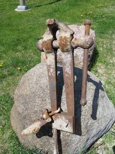 lot 332 image: Antique Blacksmith Post Leg Vise by The Columbia Hardware Company