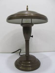 lot 151 image: Vintage Mid Century UFO Style Desk Lamp