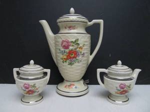 lot 162 image: Vintage PORCELIER Coffee Maker Serving Set