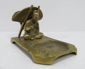 lot 303 image: Vintage Solid Brass Chinese Figural Ashtray