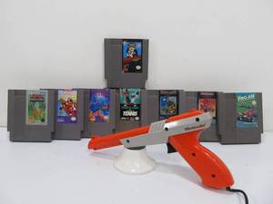 lot 322 image: Lot of Nintendo NES Games wZapper