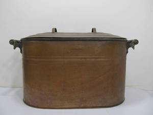 lot 278 image: Very Nice Antique CREAM CITY Copper Boiler wLid