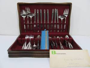 lot 290 image: Very Nice Mid Century NORSE Stainless Flatware Set wCase