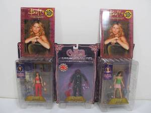 lot 238 image: Group of BUFFY The Vampire Slayer Action Figures & Calendars