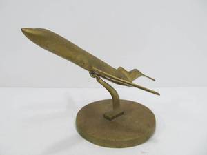 lot 257 image: Vintage Solid Brass JetAirplane Desk Statue
