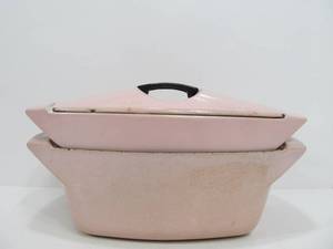 lot 262 image: Vintage 1950s Raymond Loewy for Le CREUSET Cast Iron Enamel Coquelle Dutch Oven & Matching Baking Dish