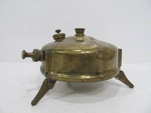 lot 263 image: Vintage OPTIMUS No. 00 Brass Camp Stove
