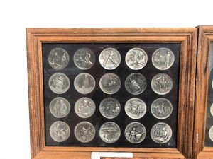 lot 146 image: Large Collection of AMERICAN TRIUMPHS Coins