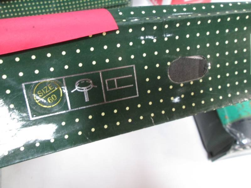 lot 147 image: Mens Button Down Cuffed Sleeve Dre...