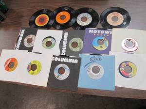 lot 428 image: Stack of Vintage Record Albums in 4...
