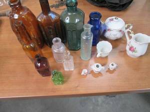 lot 436 image: Assorted Size & Color Jars, Vases a...