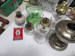 lot 465 image: Lot of Vintage Oil Lamps...