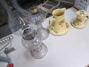 lot 469 image: 2 Vintage Liquid Oil Lamps and 2 Vi...