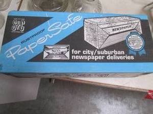 lot 471 image: Collectible Piece Rustproof Paper...