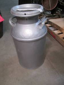 lot 498 image: Tall Vintage Metal Milk Can with Li...