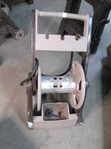 lot 508 image: Larger Ames Plastic Hose Reel. Slig...