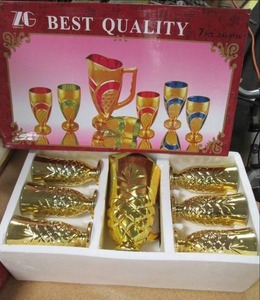 lot 518 image: Best Quality 7PC CupGoblet & Pitcher Set. Solid-Color with Ornate, Gold Tone Trim & Accents