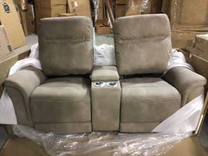 Ashley ZERO GRAVITY PWR RECLINING LOVESEAT WITH ADJ HEADRESTS AND CONSOLE see pictures