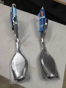 lot 88 image: new the flipper gripper 2 pcs ...