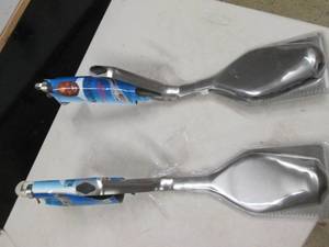 lot 94 image: new the flipper gripper 2 pcs ...