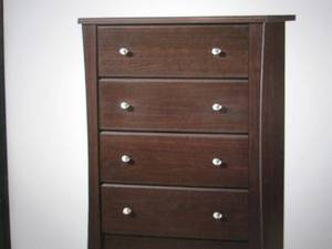 lot 210 image: storckcraft crescent 4 drawer chest...