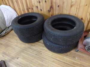 lot 21 image: Set of 4 Michelin Tires