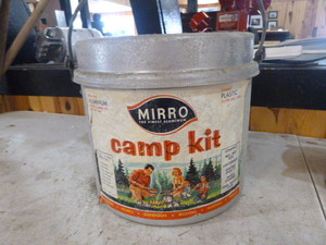 lot 43 image: Vintage Mirro Camp Kit