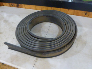 lot 48 image: Lawn Edging