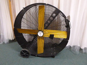 lot 11 image: Master 48 Belt Drive Portable Barrel Fan