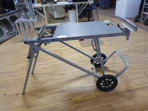 lot 10 image: Ridgid Miter Saw Utility Vehicle