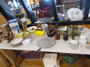 lot 89 image: Miscellaneous Kitchen Items