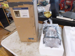 lot 97 image: 2 New Quoizol Outdoor Lights